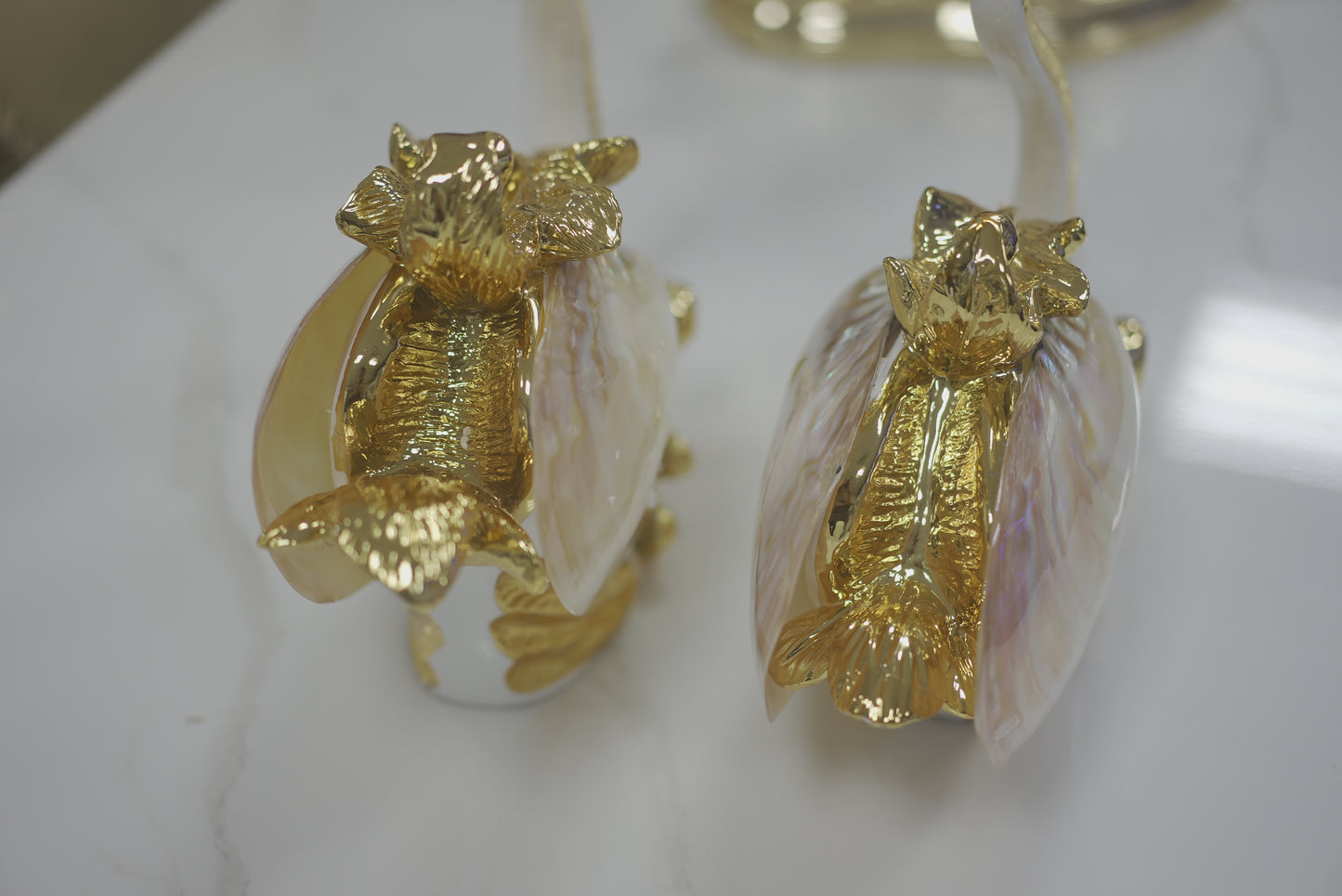 Golden Swan Decor with Scallop Shape Holder