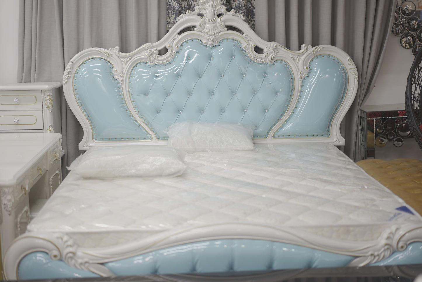 Blue White Bed King Size