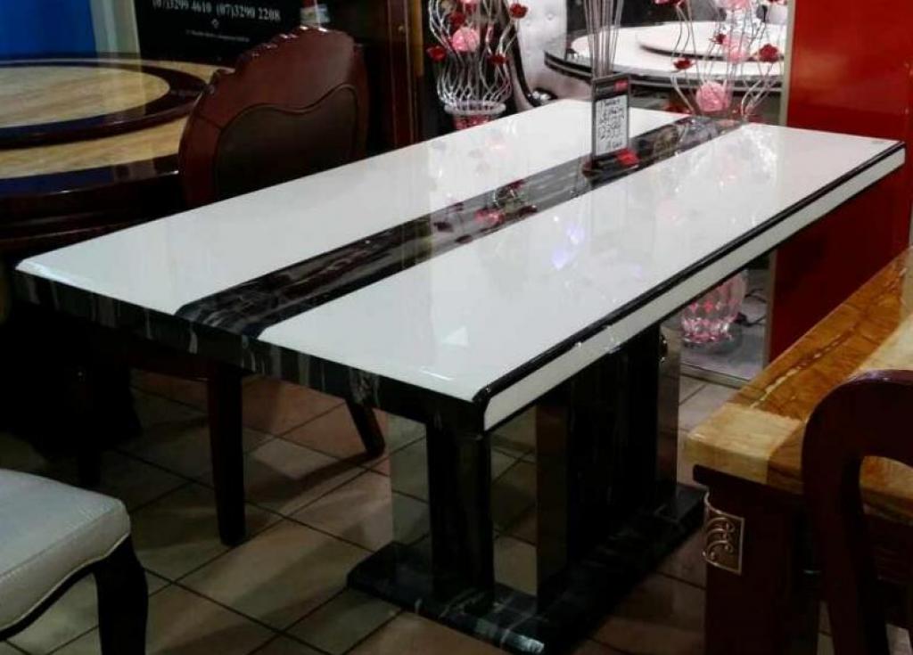 Dinning Table